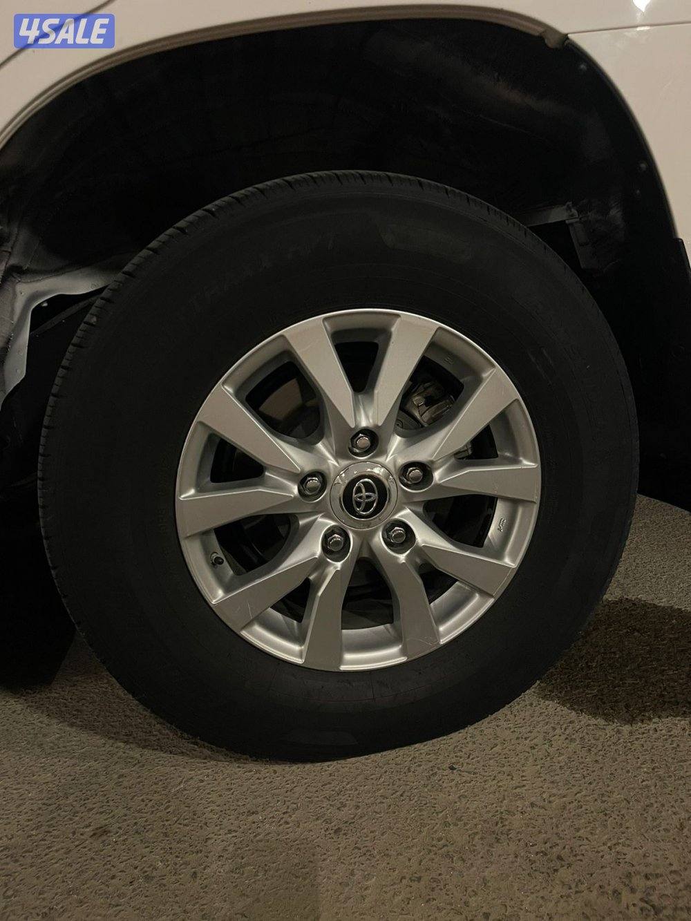 للبيع رنقات وتواير لاند كروزر ٢٠٢٠0