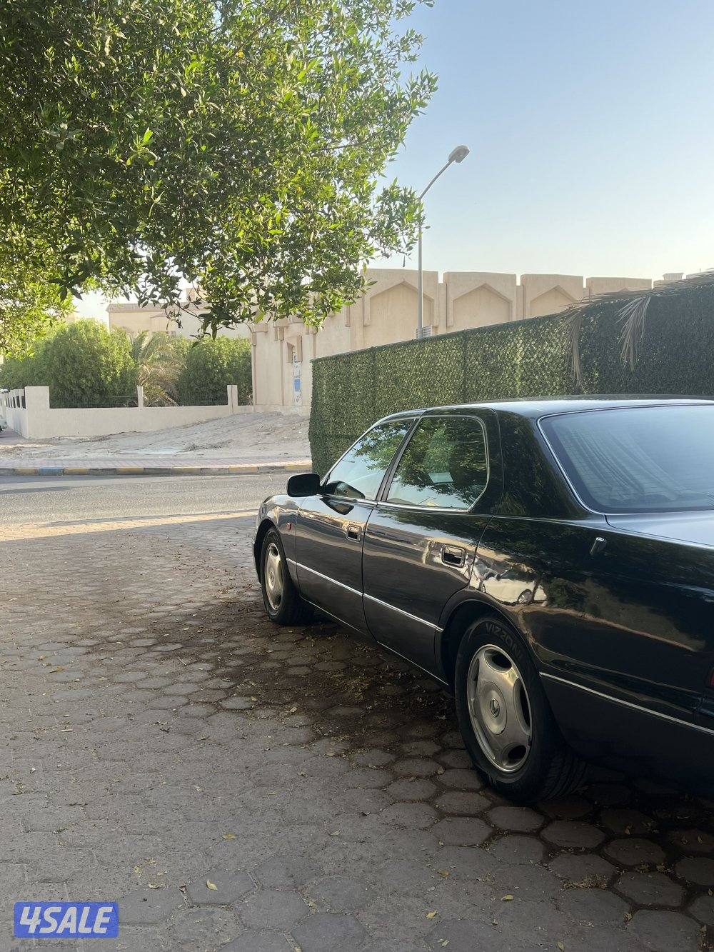 للبيع لكزس Limited Ls 400 موديل 1998بحالة جيدة جدا5