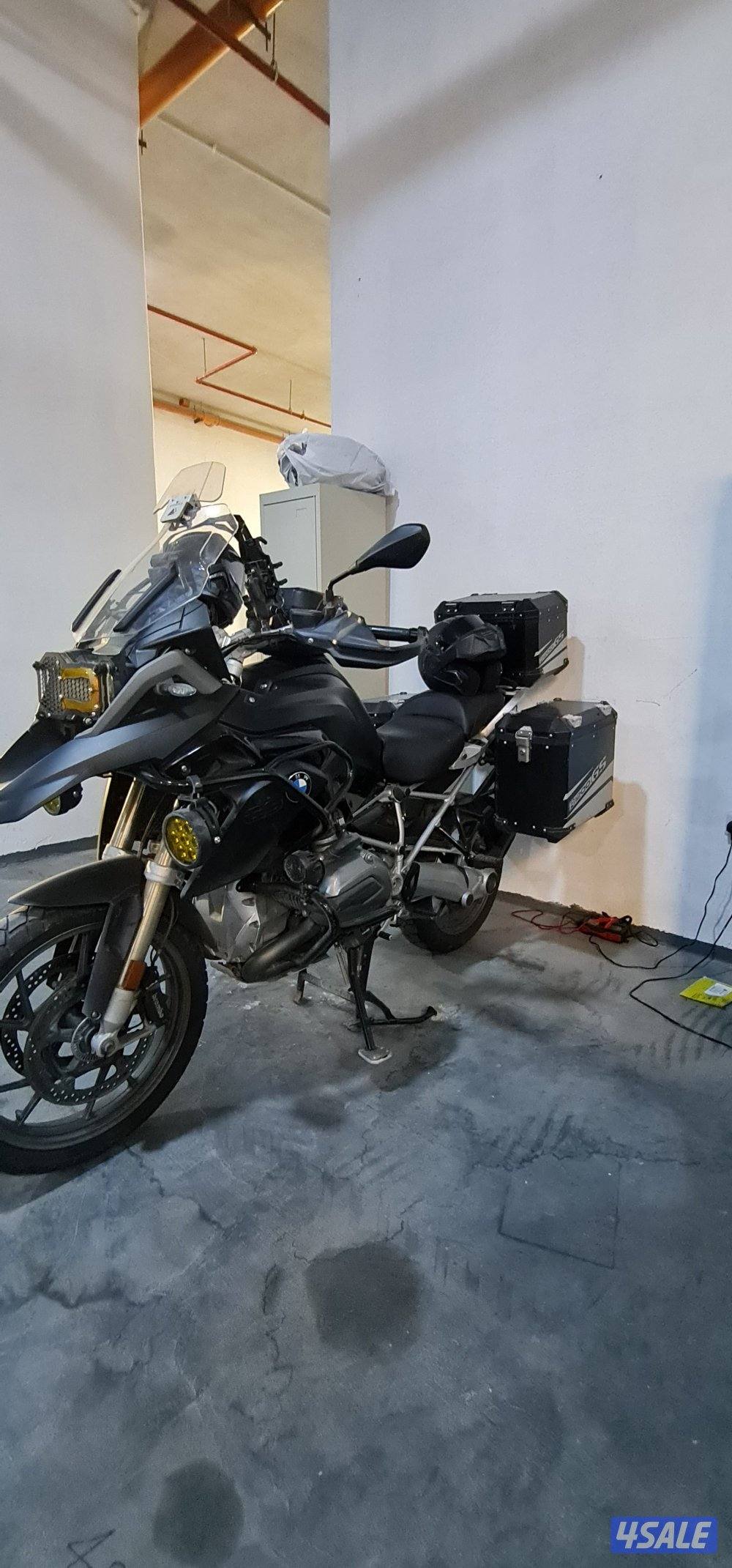 BMW GS12001