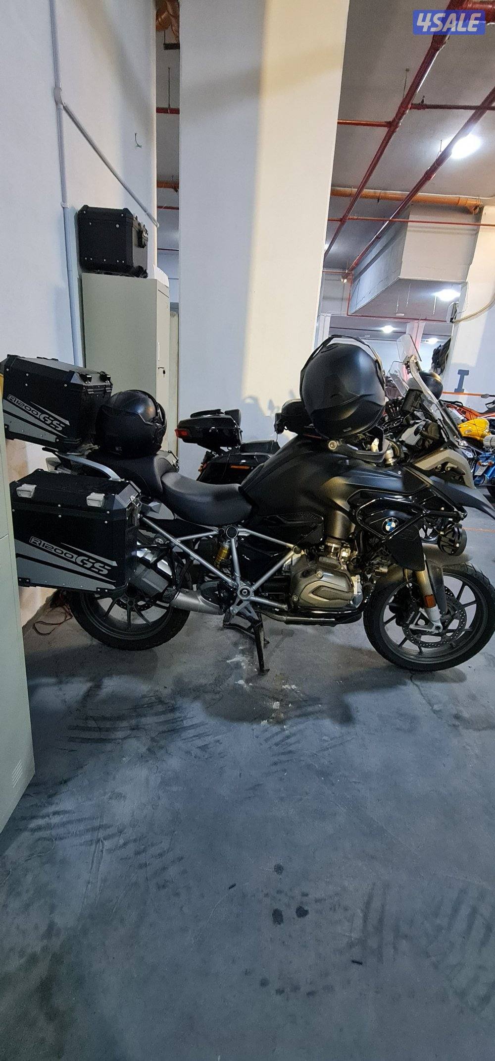BMW GS12002