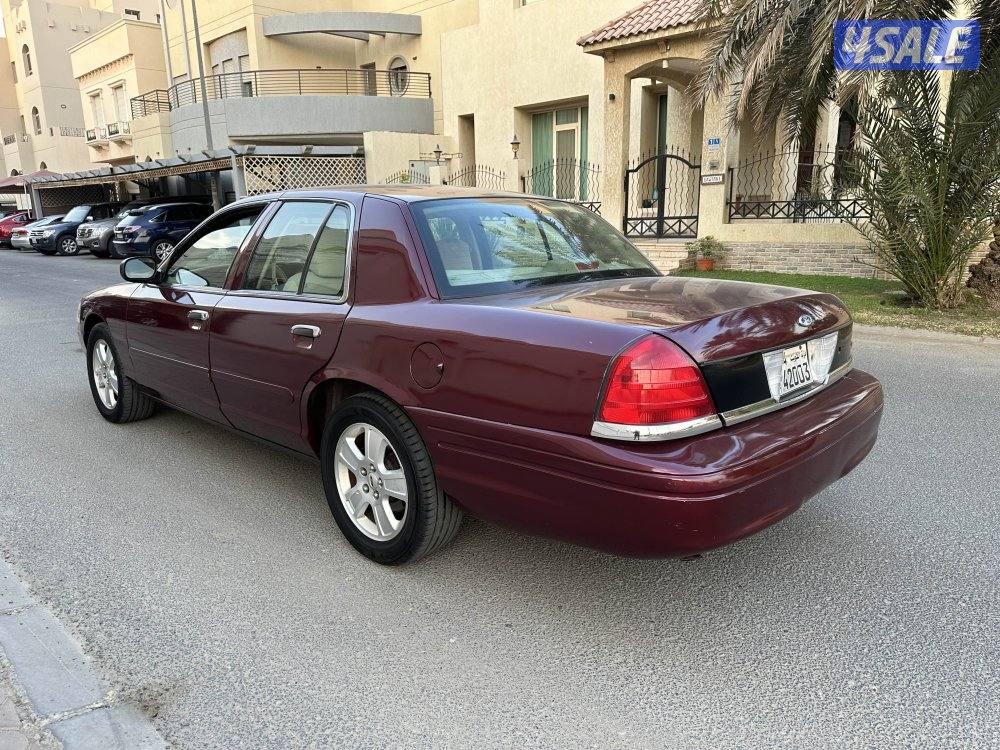 2008  فورد فكتوريا2