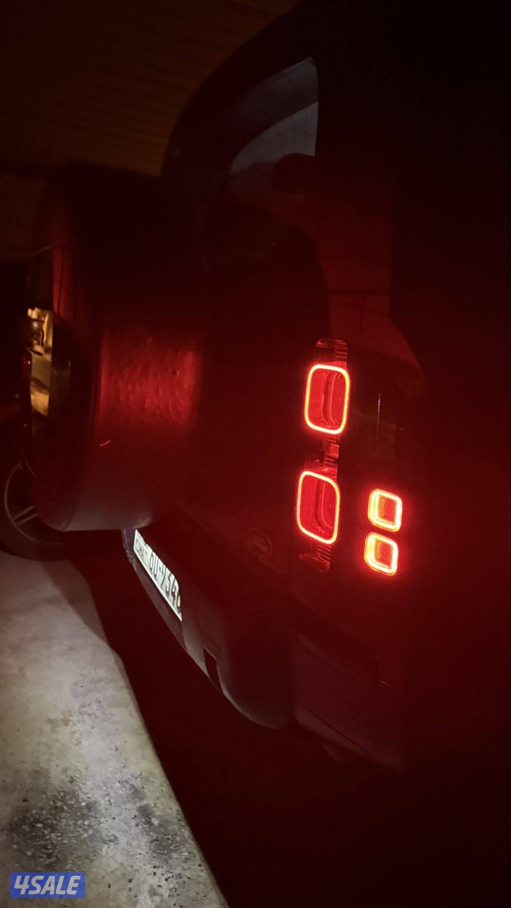 للبيع ديفندر ٢٠٢٣ HSE2