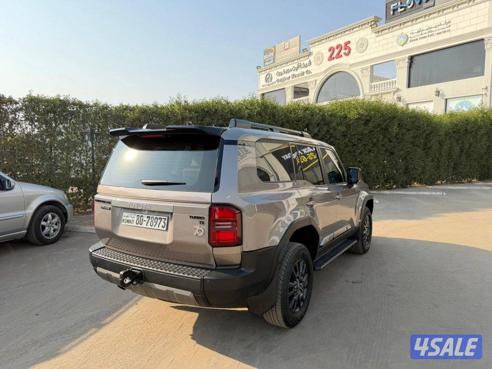 للبيع جيب برادو ماشي 20 الف طراز 20242