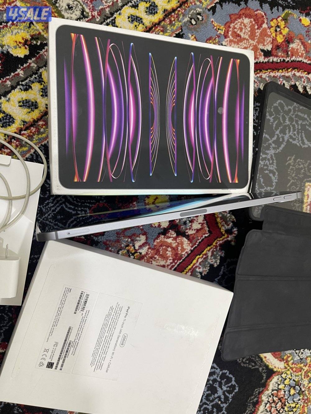 ايباد ابل برو 11 انش 256 قيقا خط شريحة 5g مع الاغراض كامله1