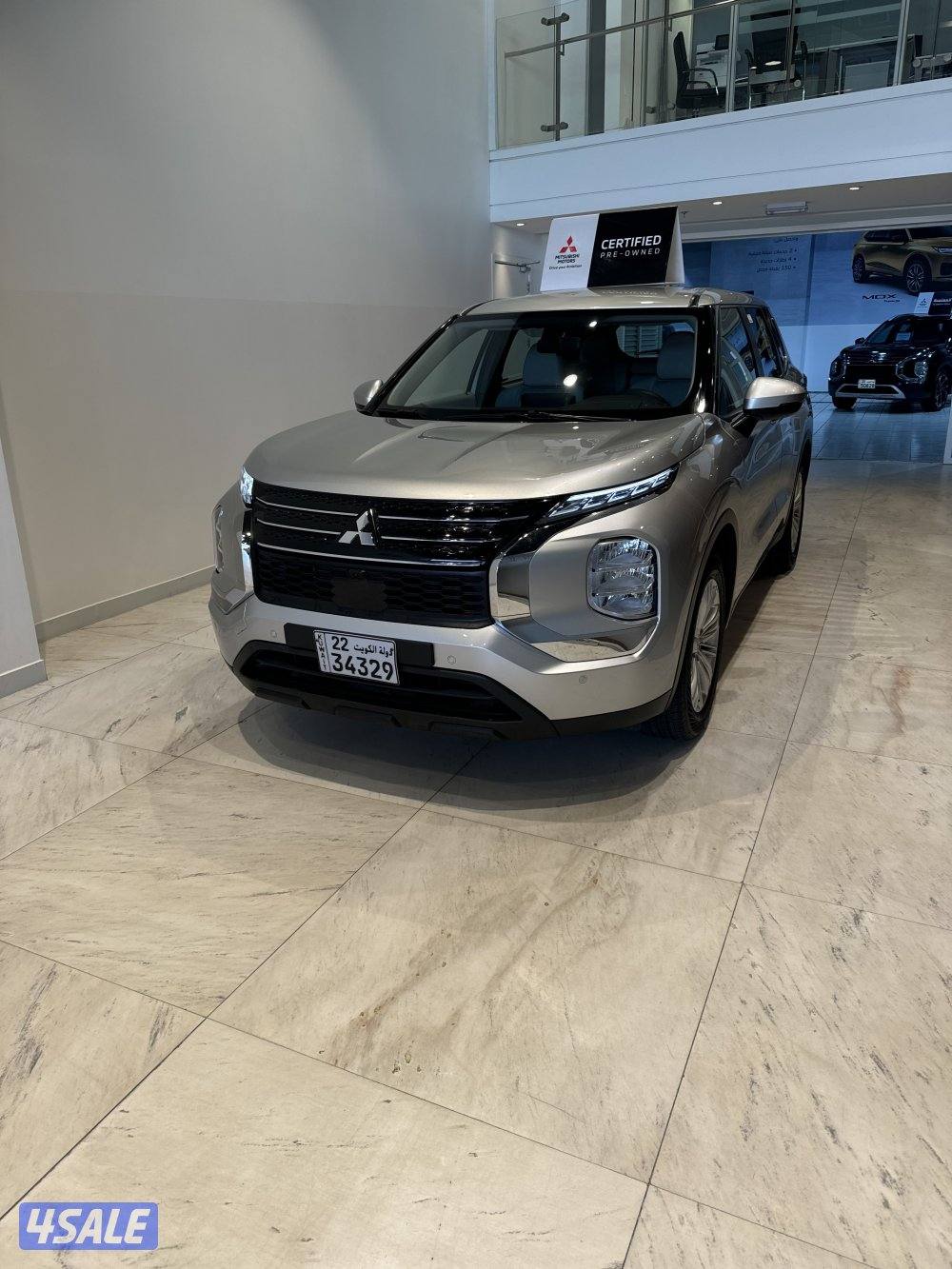 Mitsubishi Outlander0