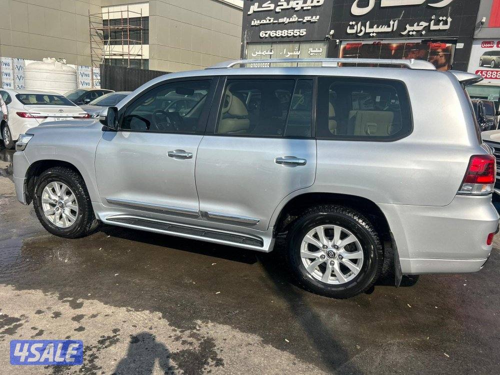 تويوتا لاند كروزر GX.R-V82