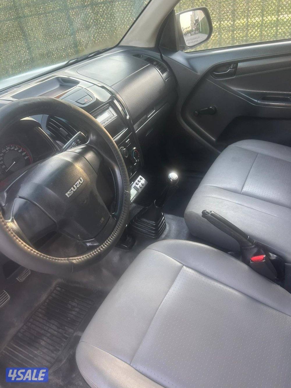 ايسوزو موديل 2021 _ قير عادي ثلاجه  _ديزل1