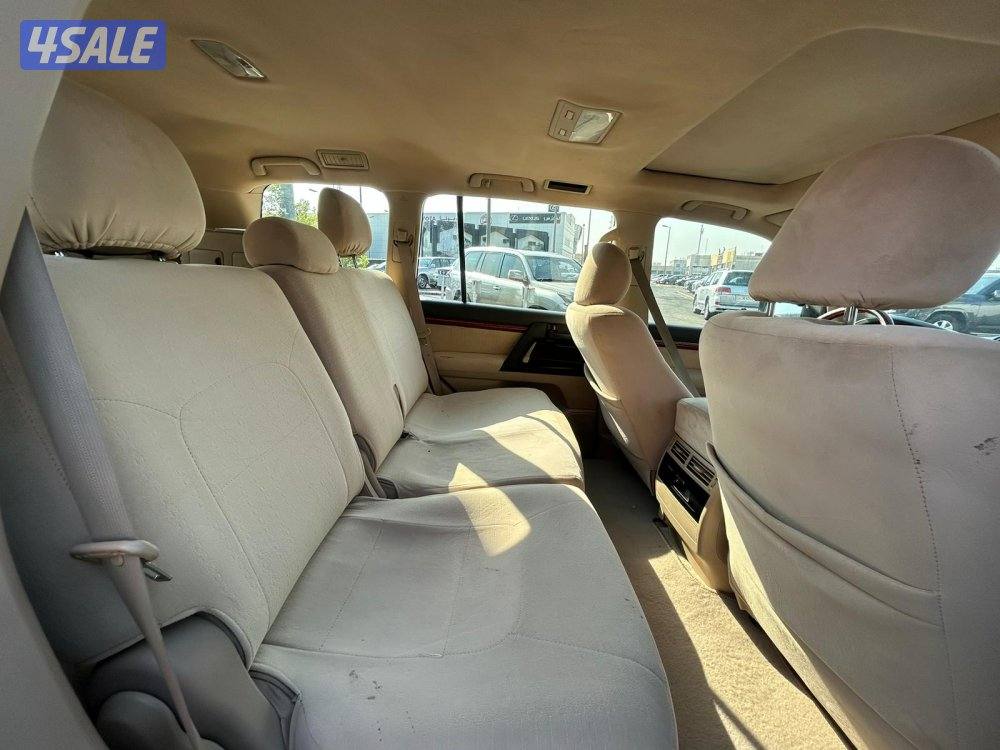 لاند كروزر GXR-V84