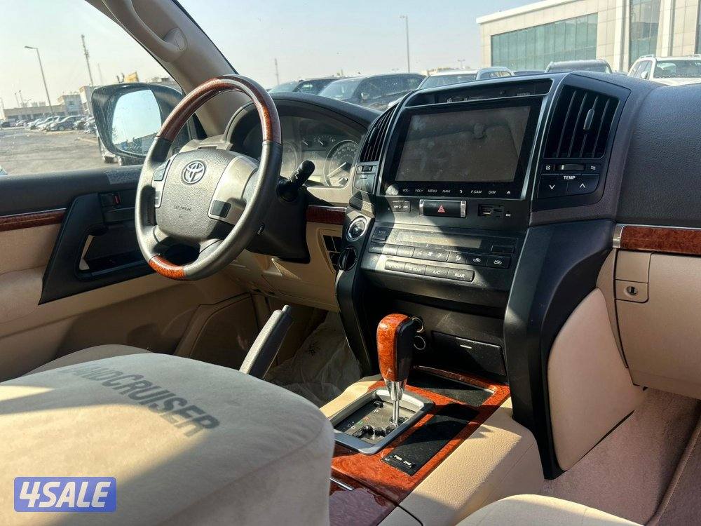 لاند كروزر GXR-V87