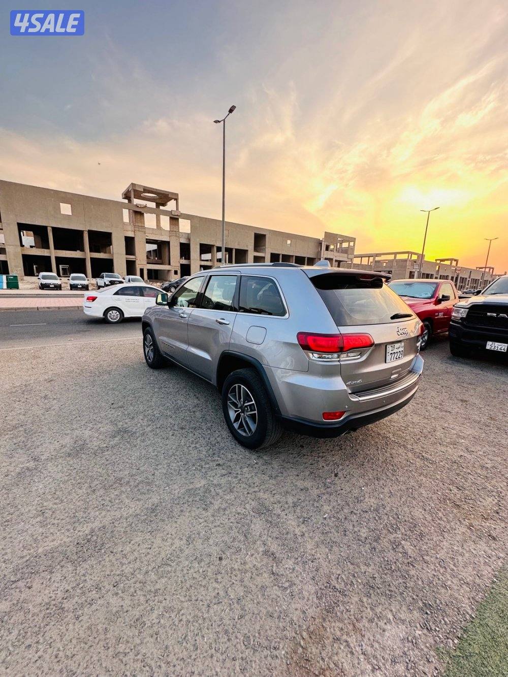 🚘 جيب - جراند شيروكي لميتد 20215