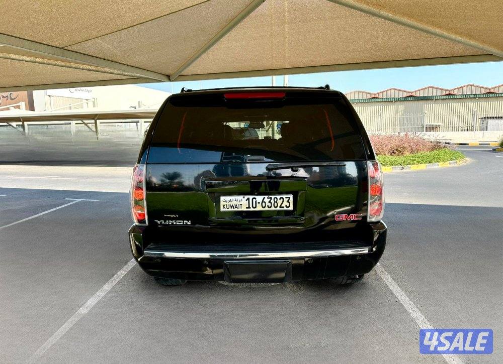 ًGMC يوكن دينالي - الموديل:2011 - العداد:3205
