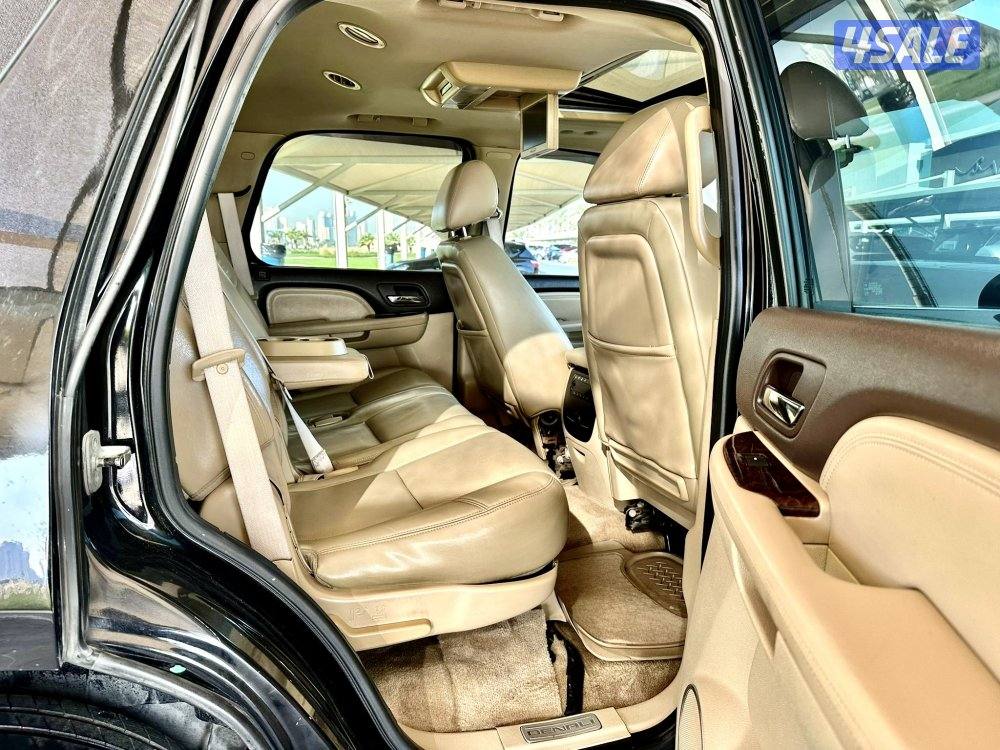 ًGMC يوكن دينالي - الموديل:2011 - العداد:3209