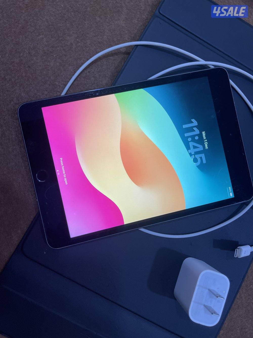 ايباد ابل ميني 5 رمادي 64 قيقا بطارية 96 مو مفتوح ولا مصلح تحديث 26.12