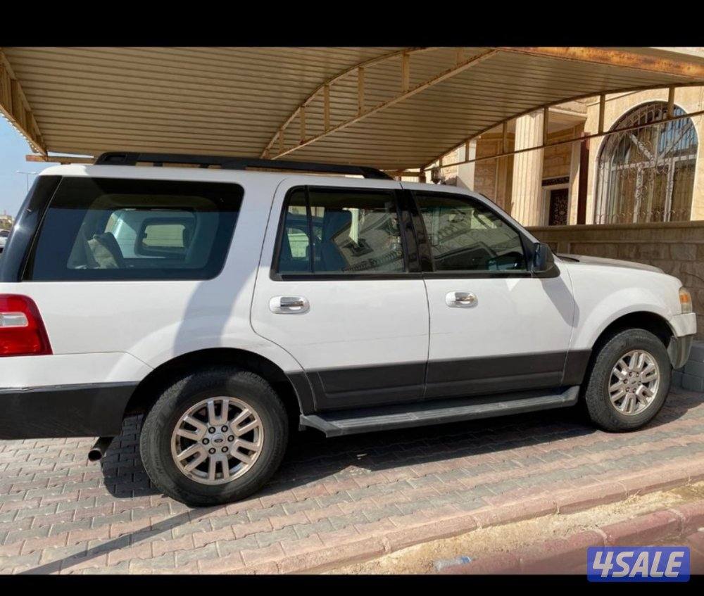 للبيع  اكسبدشن ٢٠١٣ شرط فحص المالك الأول خالي من الصبغ بيمه سنه واتسب1