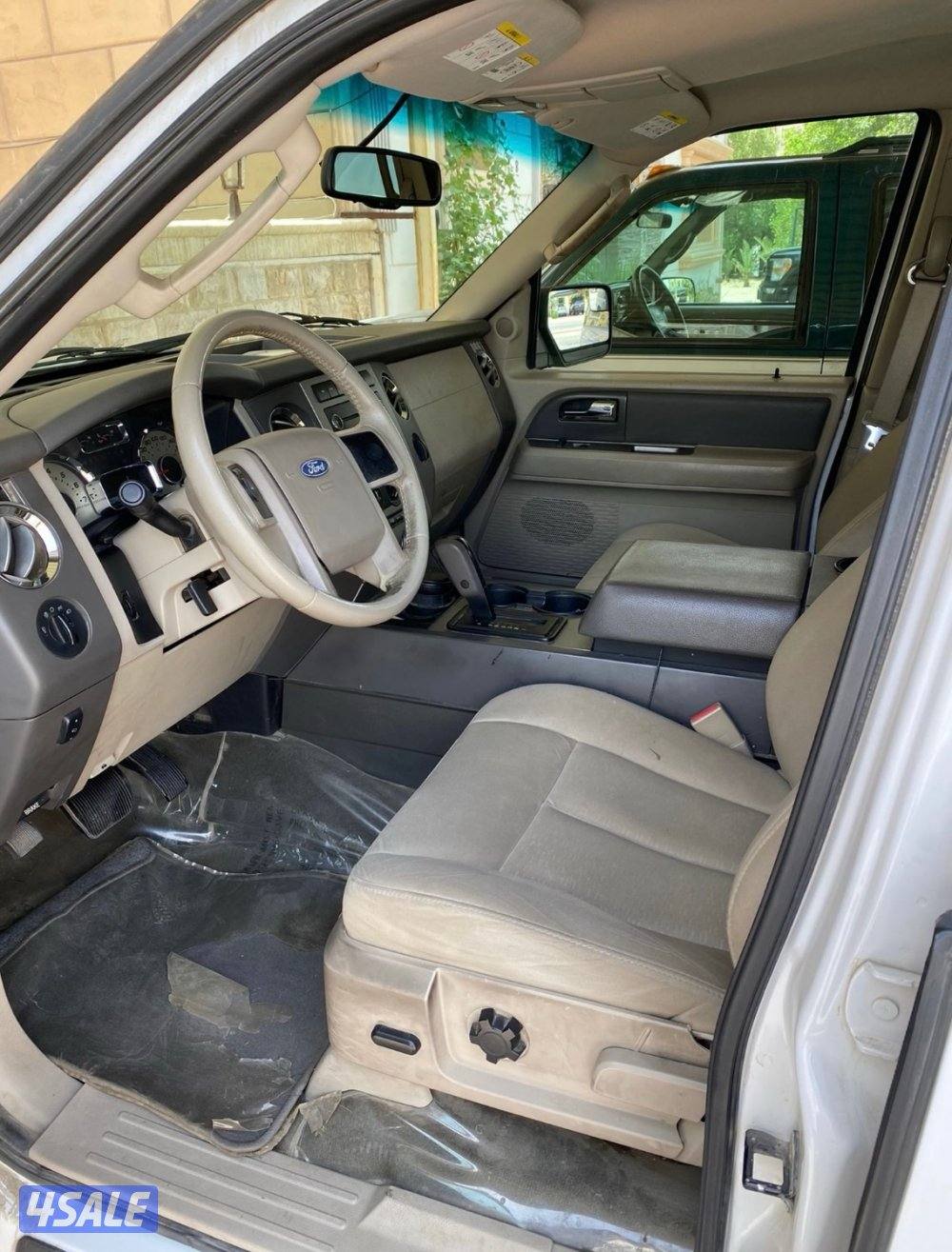 للبيع  اكسبدشن ٢٠١٣ شرط فحص المالك الأول خالي من الصبغ بيمه سنه واتسب6