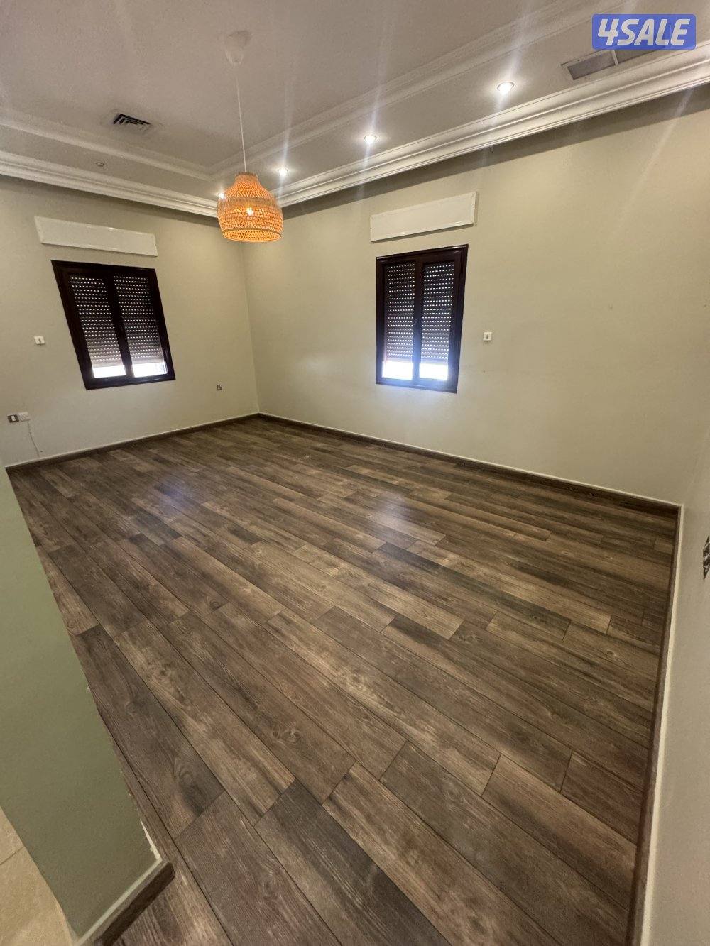 للإيجار شقه تشطيب ديولكس في اشبيليه1