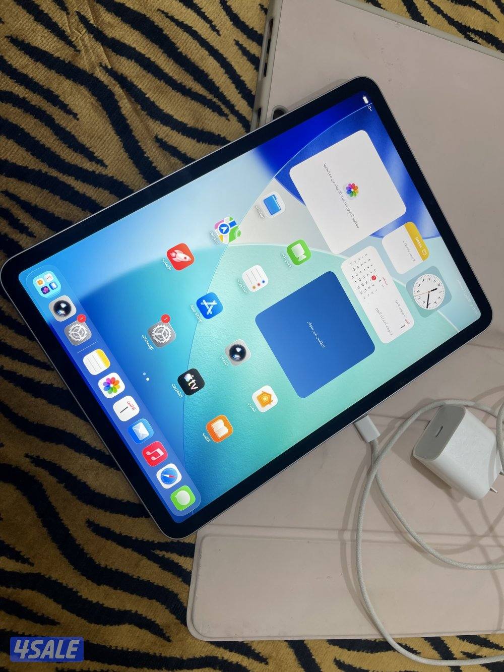 ايباد ابل برو 11 انش 128 قيقا ام تو m2 بطارية 93 مع الاغراض0