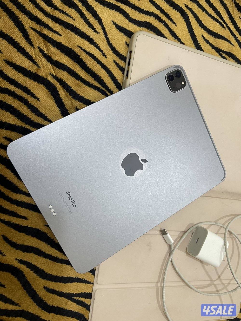 ايباد ابل برو 11 انش 128 قيقا ام تو m2 بطارية 93 مع الاغراض9