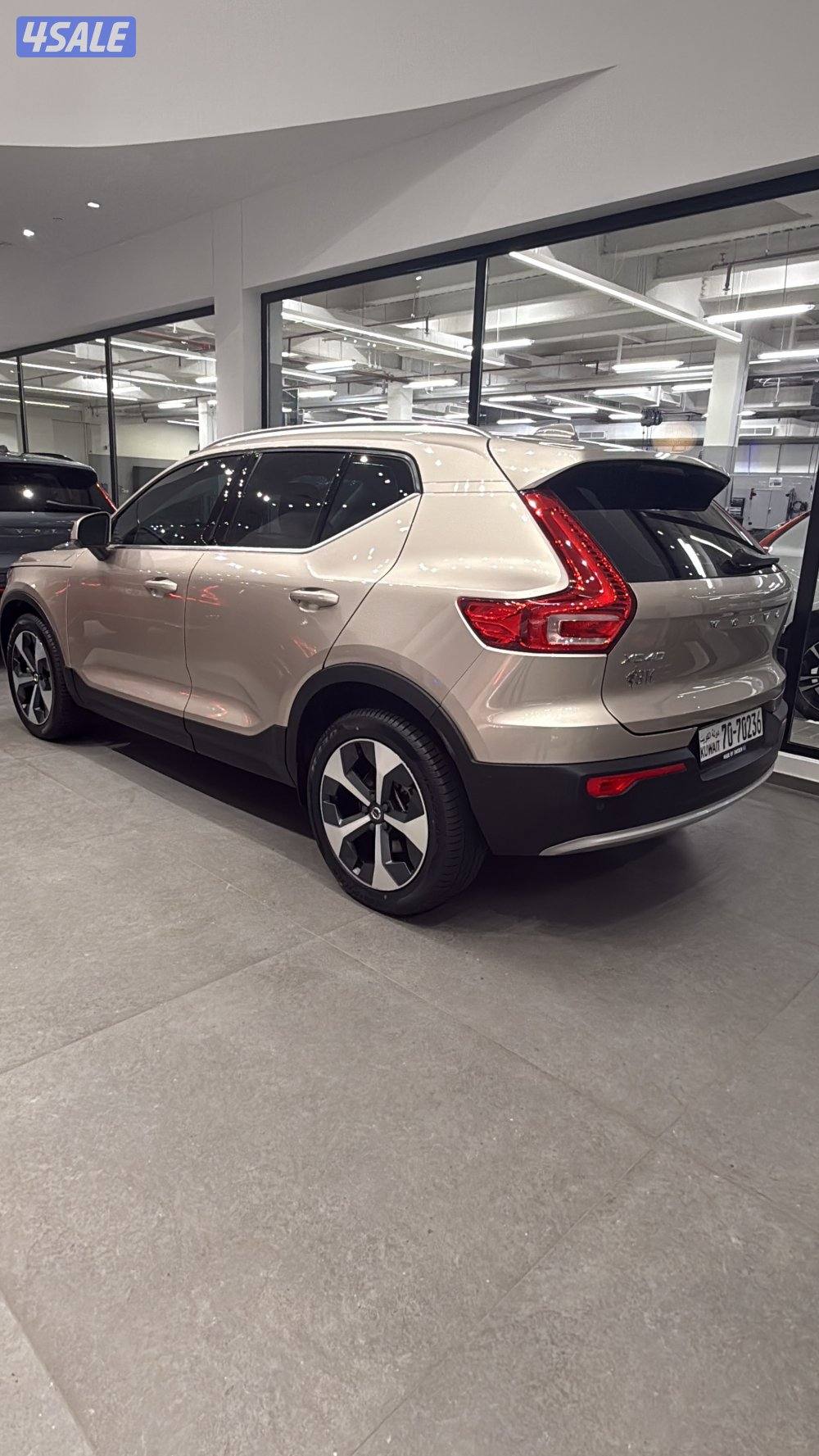 للبيع XC40 20231