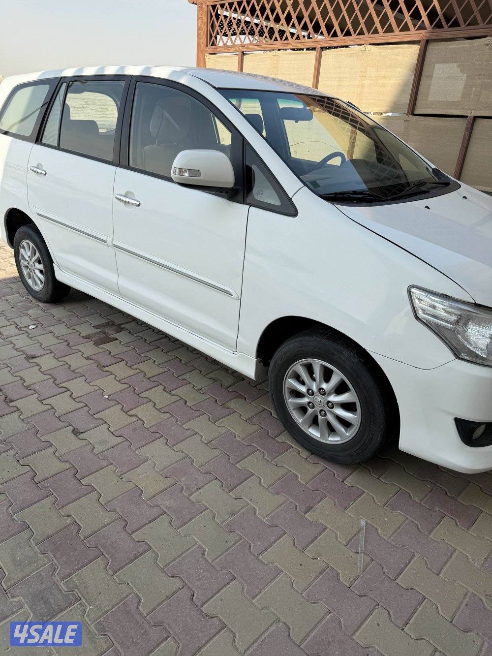 تويوتا انوفا موديل 2015/عداد 2042