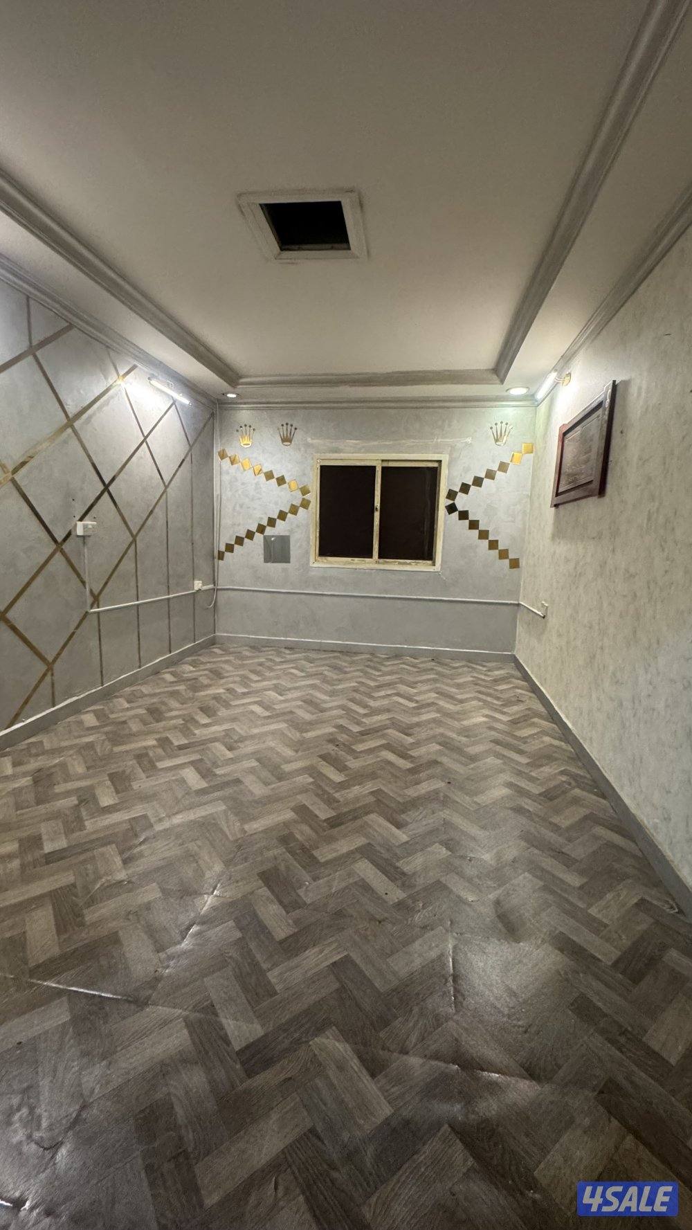 شقه للايجار بحولي  غرفة وصالة مساحات كبيرة0