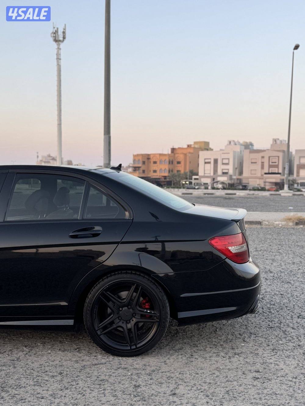 للبيع مرسيدس  c200 موديل 2012  شرط الفحص السعر 1,9507