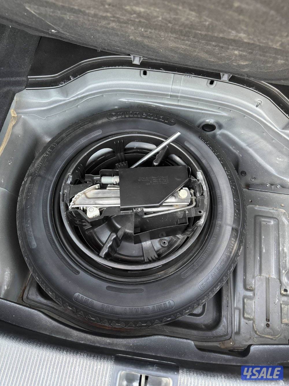 للبيع مرسيدس  c200 موديل 2012  شرط الفحص السعر 1,95014