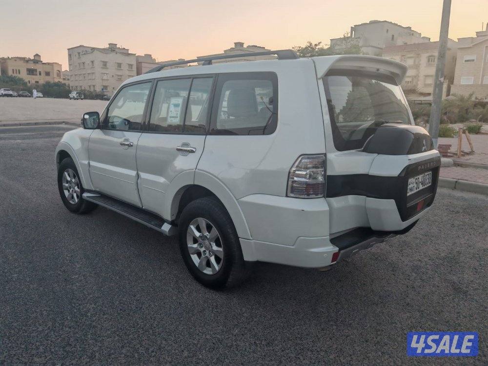 للبيع متسوبيشي باجيرو ٢٠١٨ كامل مواصفات شرط الفحص5