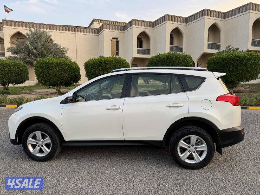 للبيع تويوتا راف فور موديل 2014 وارد الوكاله6