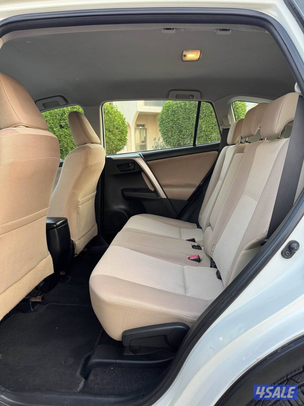 للبيع تويوتا راف فور موديل 2014 وارد الوكاله8