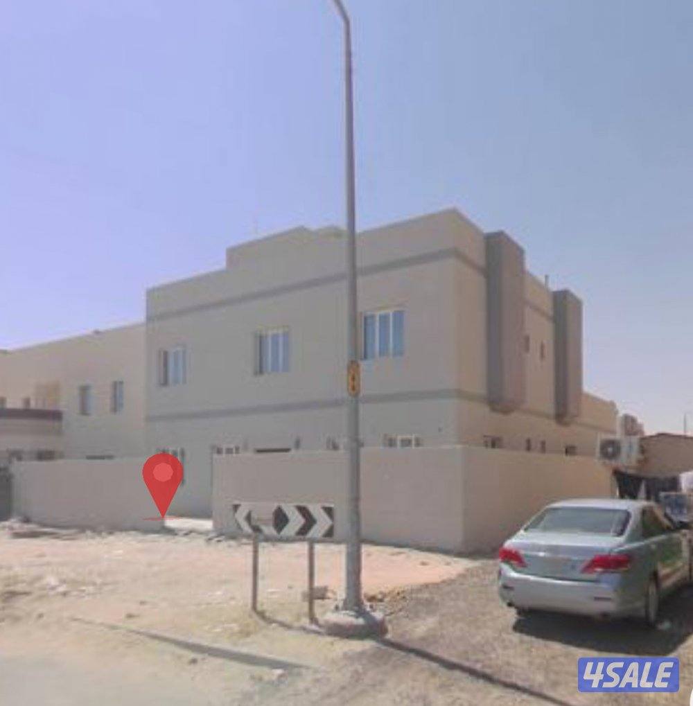 للبيع قسيمه سكنيه فى الوفرة الجديده ق7 بطن وظهر ونافذ دورين2