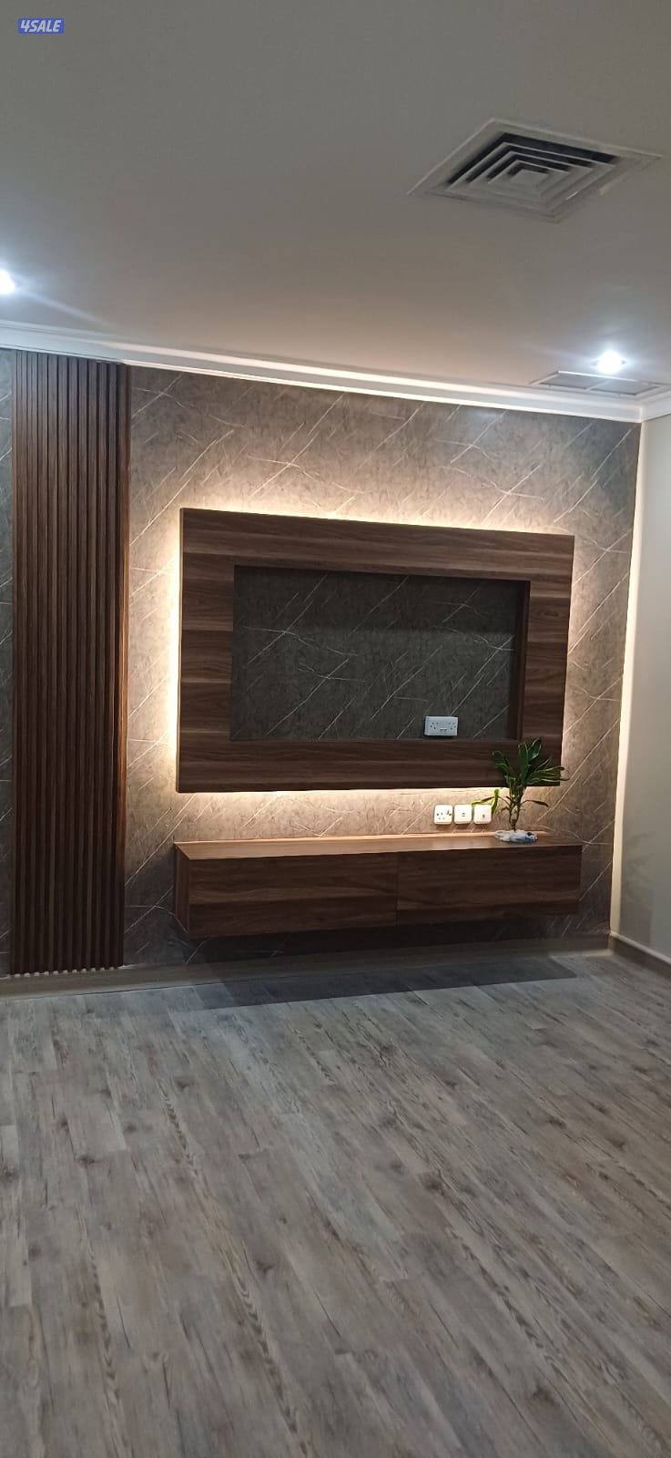 عروض ورق جدارن وارضيات باركيه وجميع انواع البديل عرض ٥٠.٪0