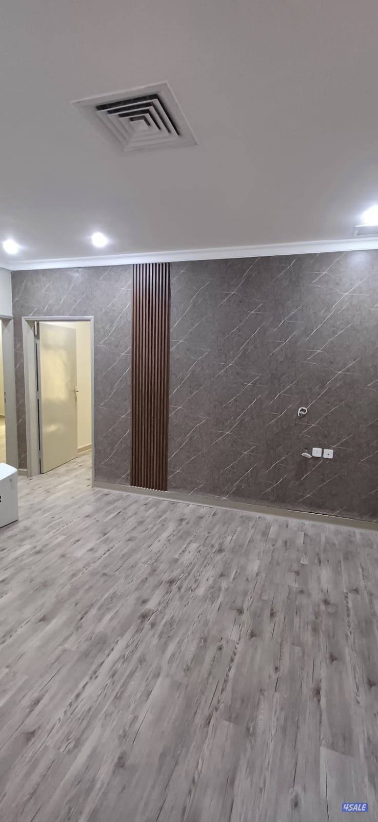 عروض ورق جدارن وارضيات باركيه وجميع انواع البديل عرض ٥٠.٪1