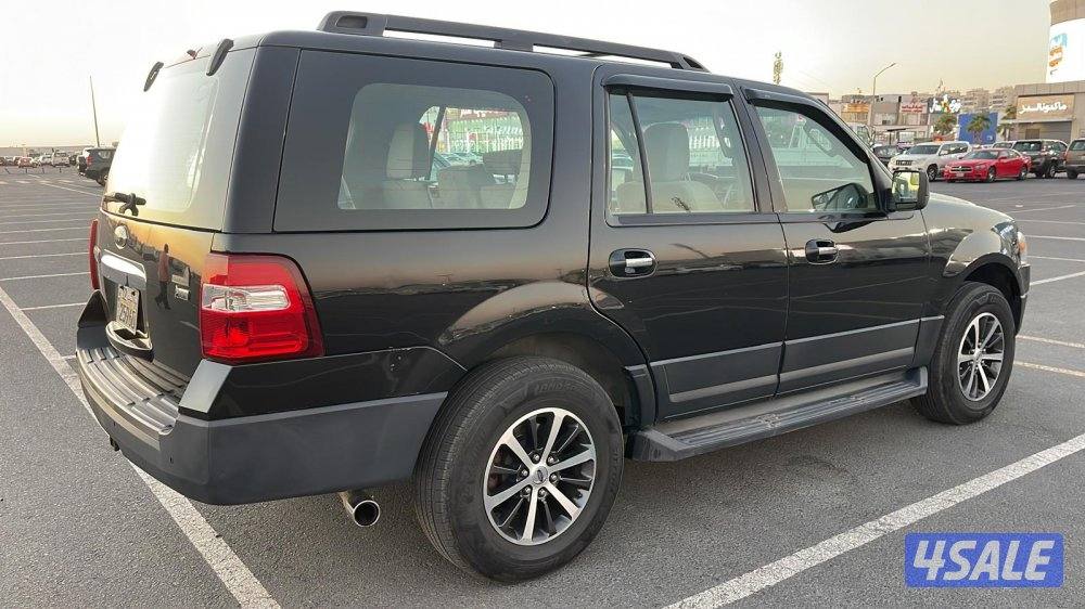 للبيع فورد اكسبدشن ٢٠١٢ نظيف جدا شرط الفحص2