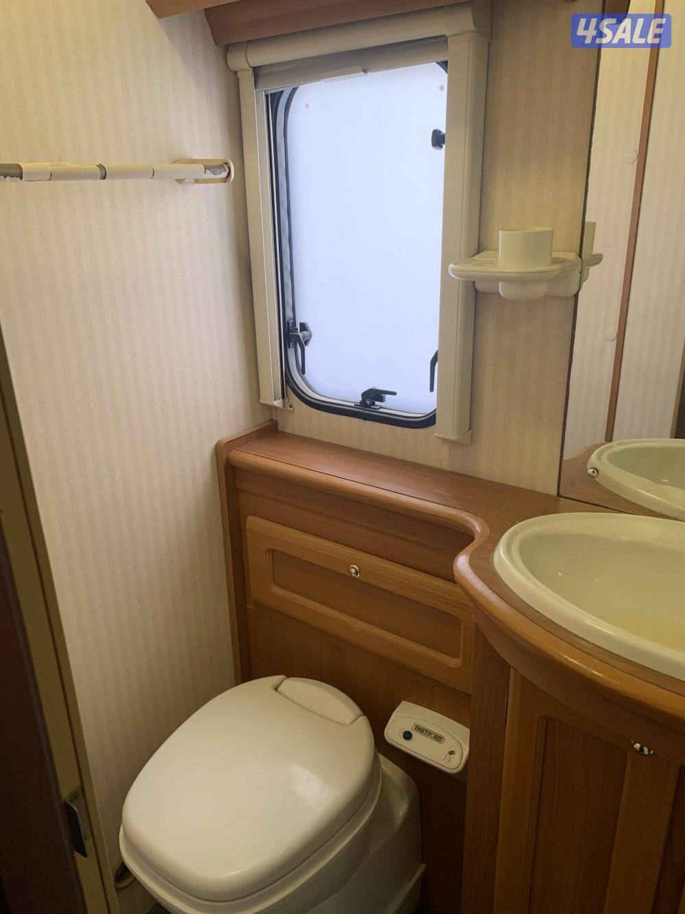 للبيع كرفان أوروبي 20 قدم11