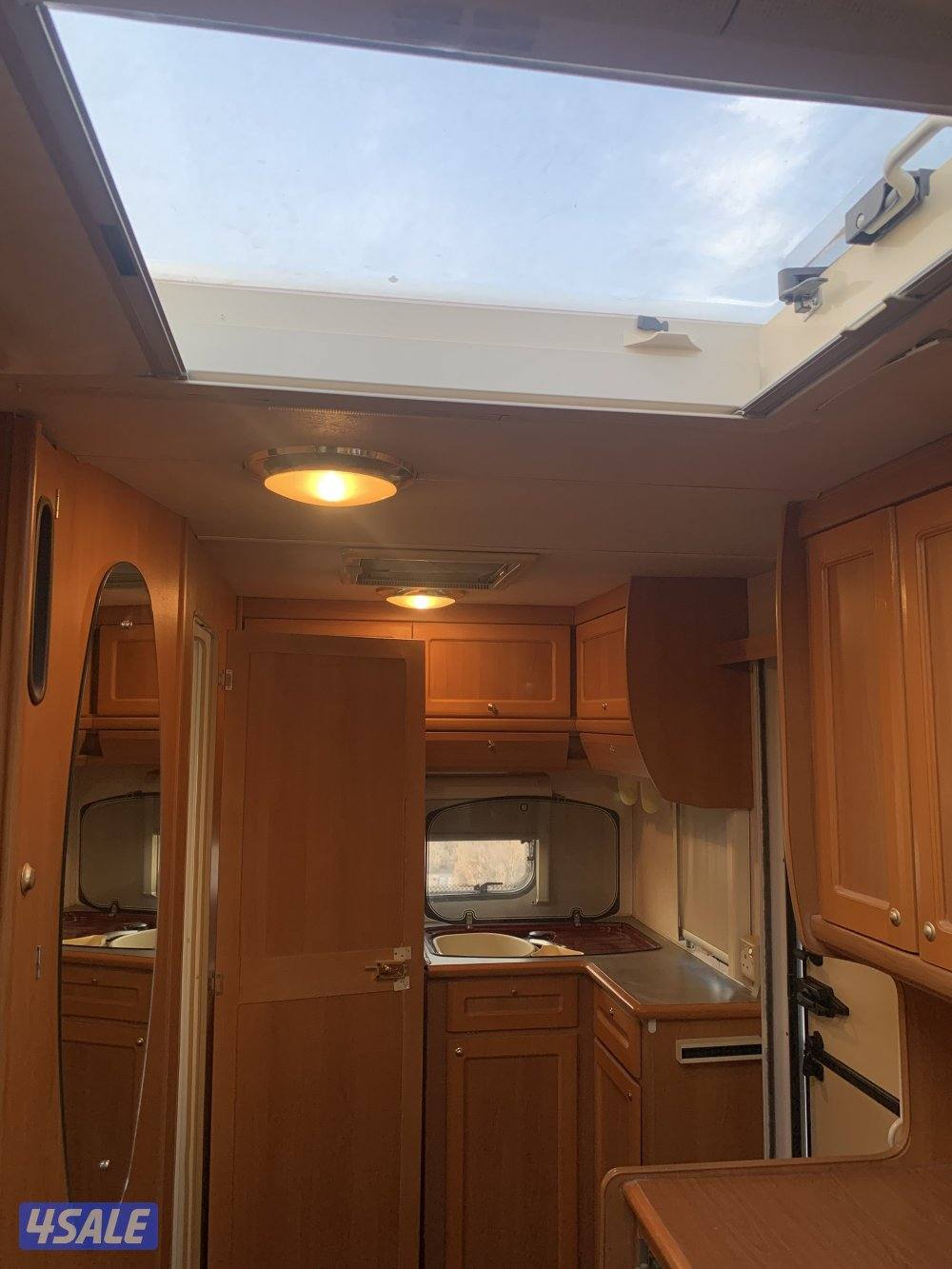 للبيع كرفان أوروبي 20 قدم13