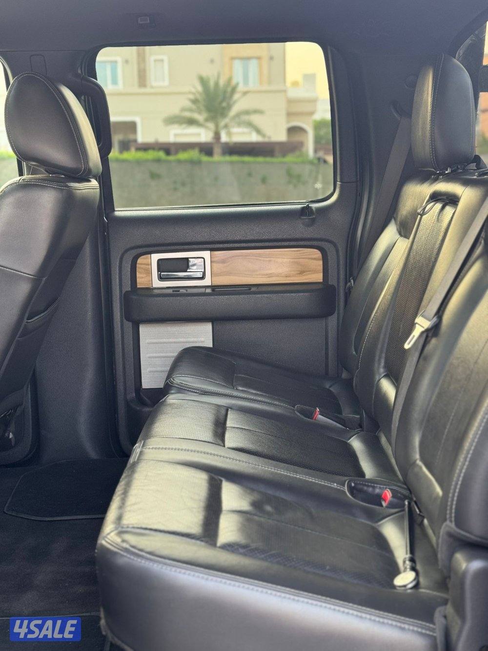 وانيت فورد لاريت عداد 223 اعلى درجه 20117