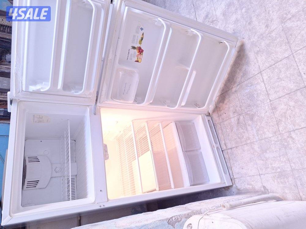 نبيع جميع انواع الثلاجات والفريزرات مع التوصيل والكفاله4