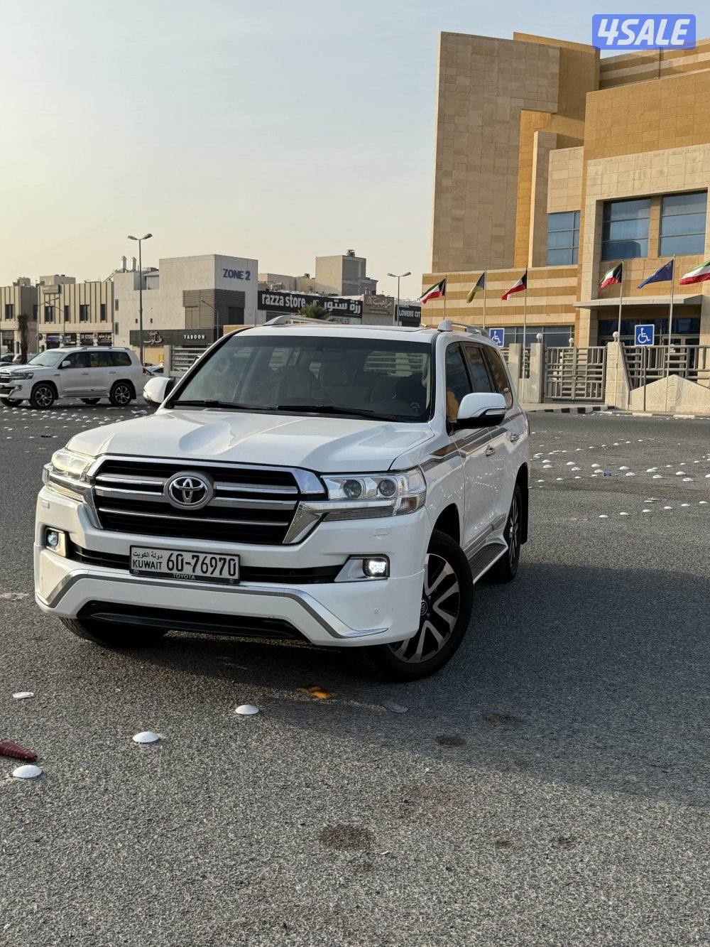 لاند كروزر 2019. ثمانية سلندر شرط الفحص قير مكينة شاصي3