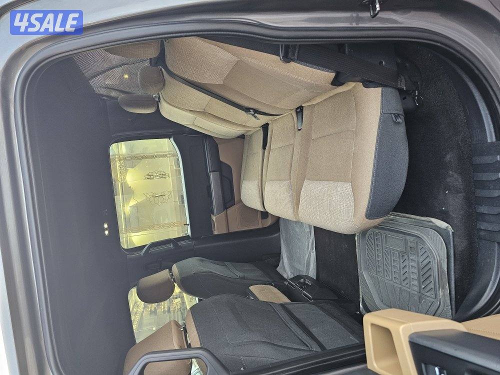 للبيع وانيت فورد f150 غمارتين دبل قير5