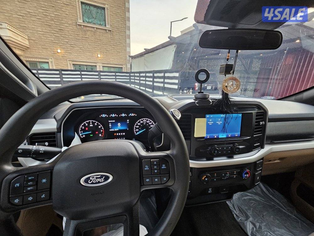 للبيع وانيت فورد f150 غمارتين دبل قير8