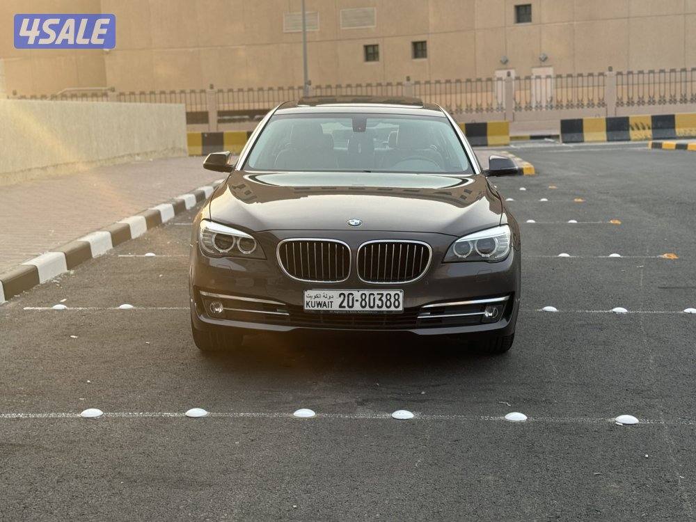 بي إم دبليو 730 موديل /20131