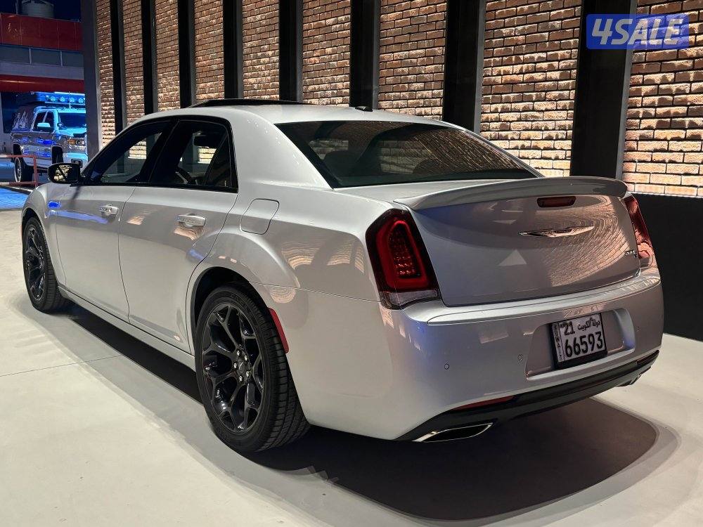 كرايسلر 2022 S بحالة الوكالة1