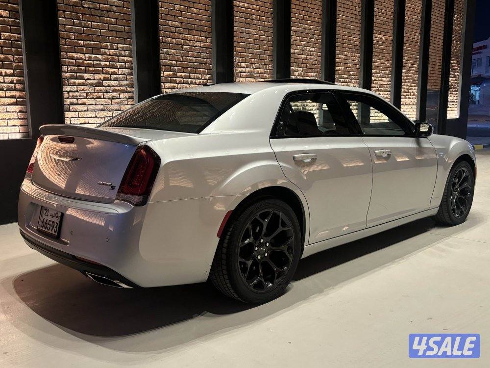 كرايسلر 2022 S بحالة الوكالة5