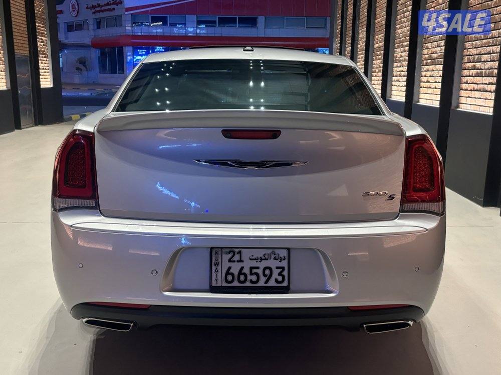 كرايسلر 2022 S بحالة الوكالة7