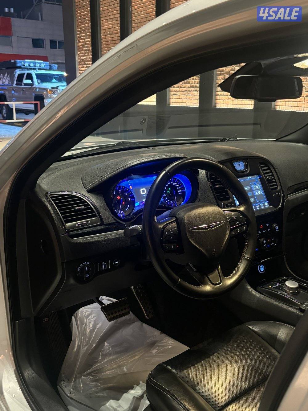 كرايسلر 2022 S بحالة الوكالة8