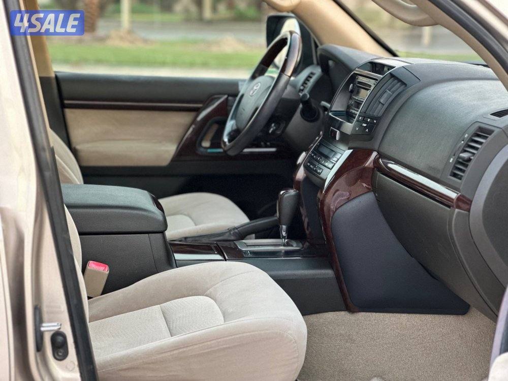 للبيع لاندكروزر GXR v8 ماشي ٢٨٠ الف كيلو4