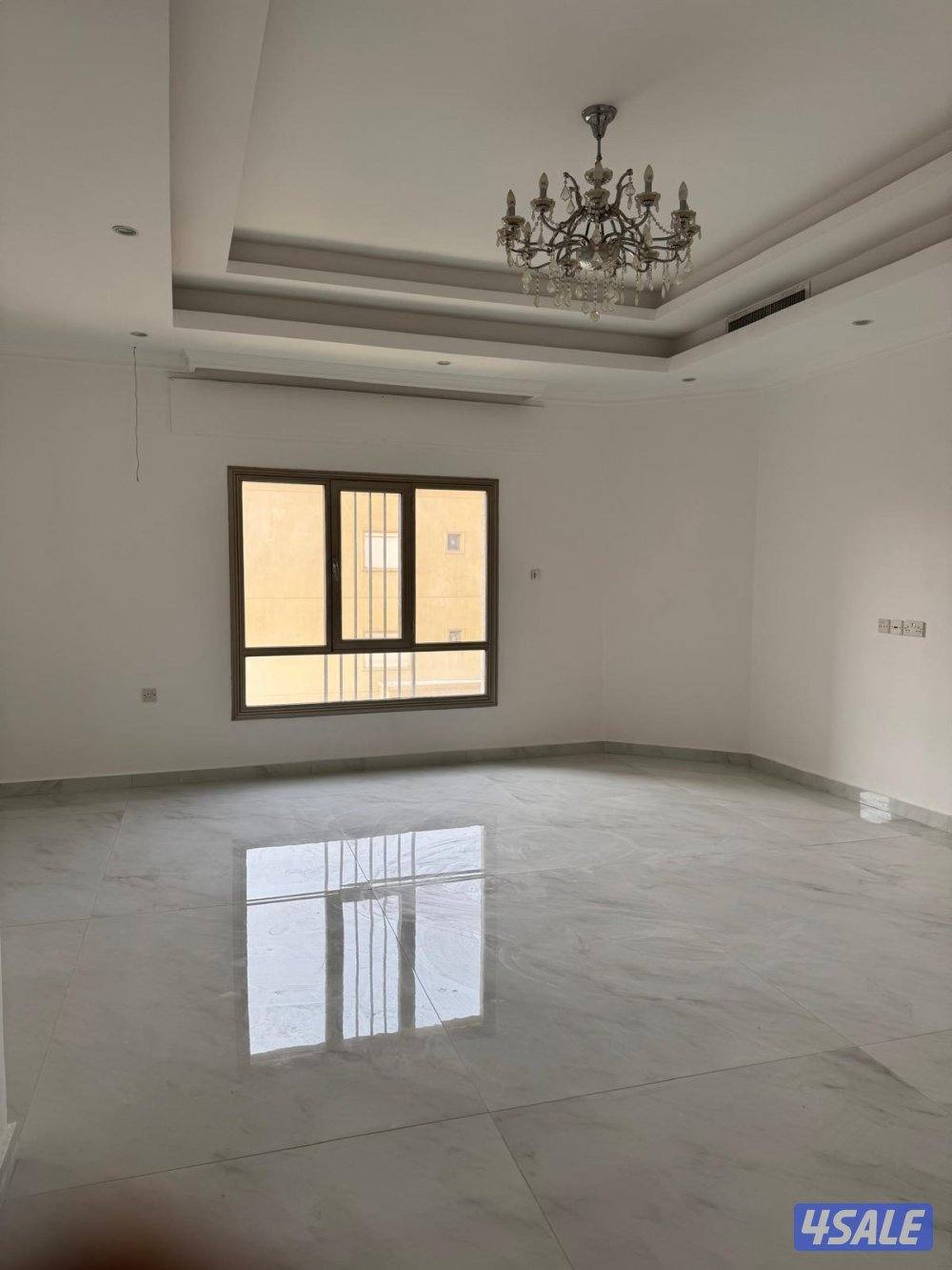 شقة في هدية نظيفة و شقة في العقيله تشطيب سوبر1