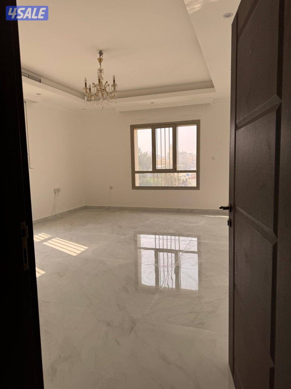 شقة في هدية نظيفة و شقة في العقيله تشطيب سوبر3