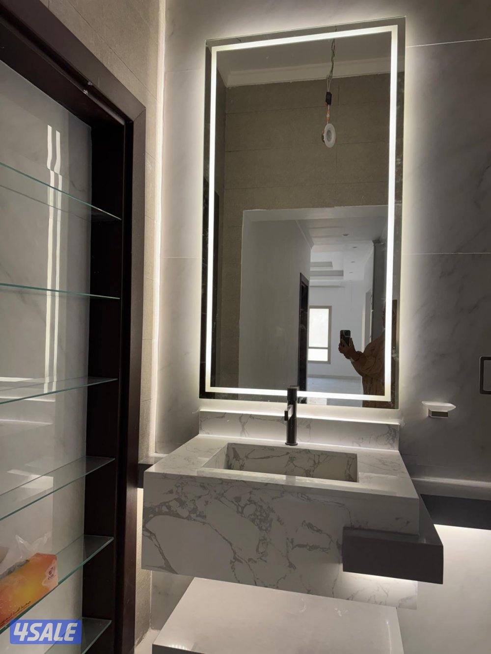 شقة في هدية نظيفة و شقة في العقيله تشطيب سوبر4